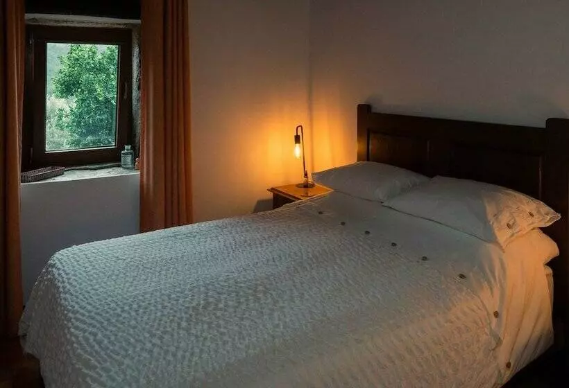 Residenssi Casas Do Favacal   A Traditional Xisto House