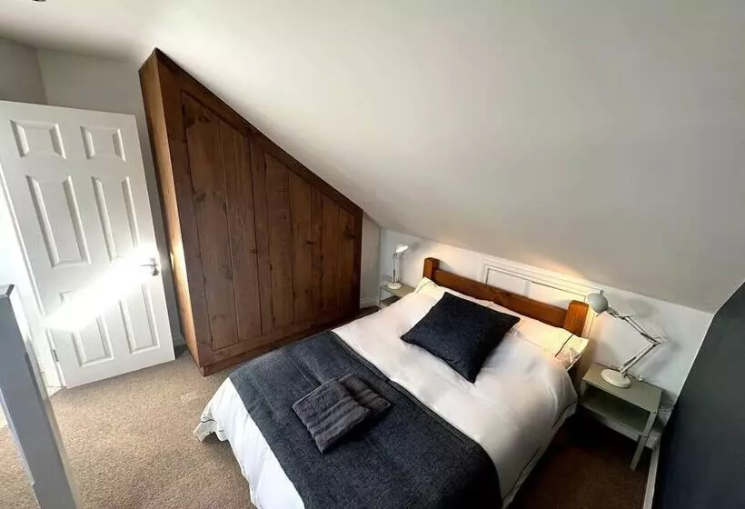 Residenssi Cosy And Quirky House In The Heart Of Bakewell