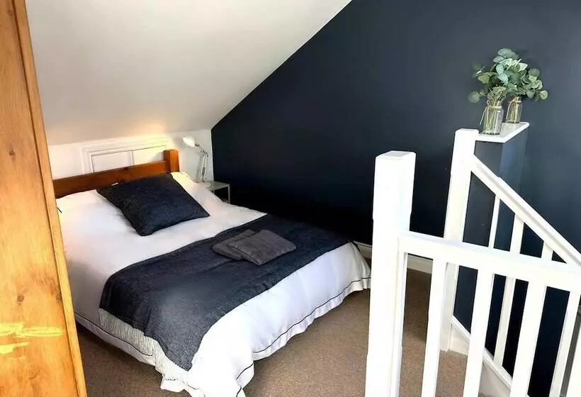 Residenssi Cosy And Quirky House In The Heart Of Bakewell