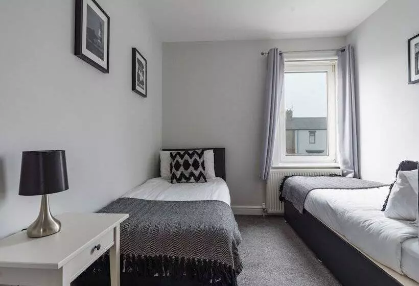Residenssi Hawthorn House   2bedroom Ashington Northumberland