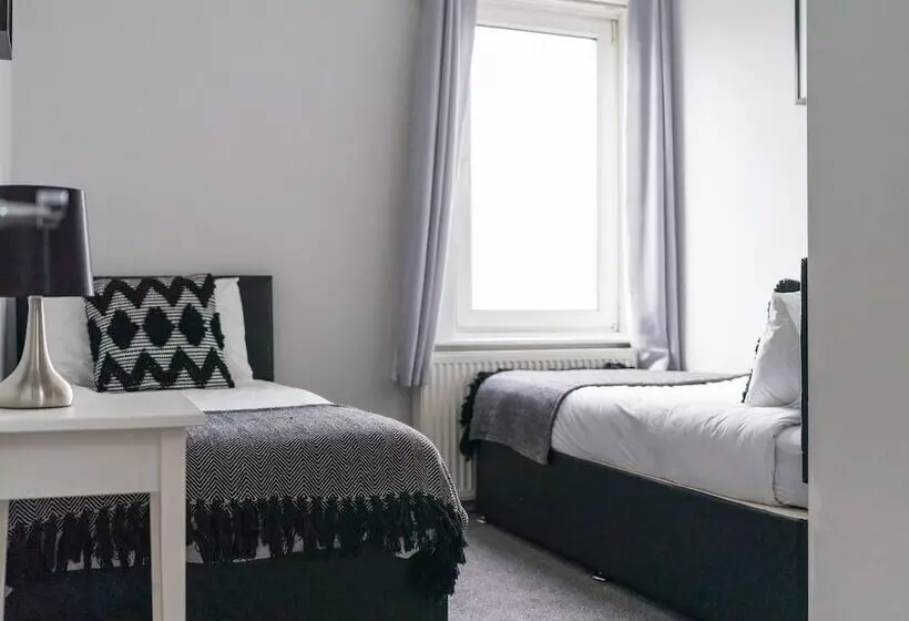 Residenssi Hawthorn House   2bedroom Ashington Northumberland