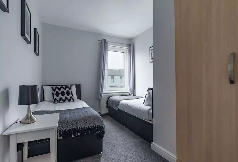 Residenssi Hawthorn House   2bedroom Ashington Northumberland