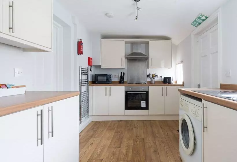 Residenssi Hawthorn House   2bedroom Ashington Northumberland