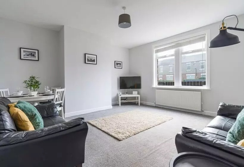 Residenssi Hawthorn House   2bedroom Ashington Northumberland