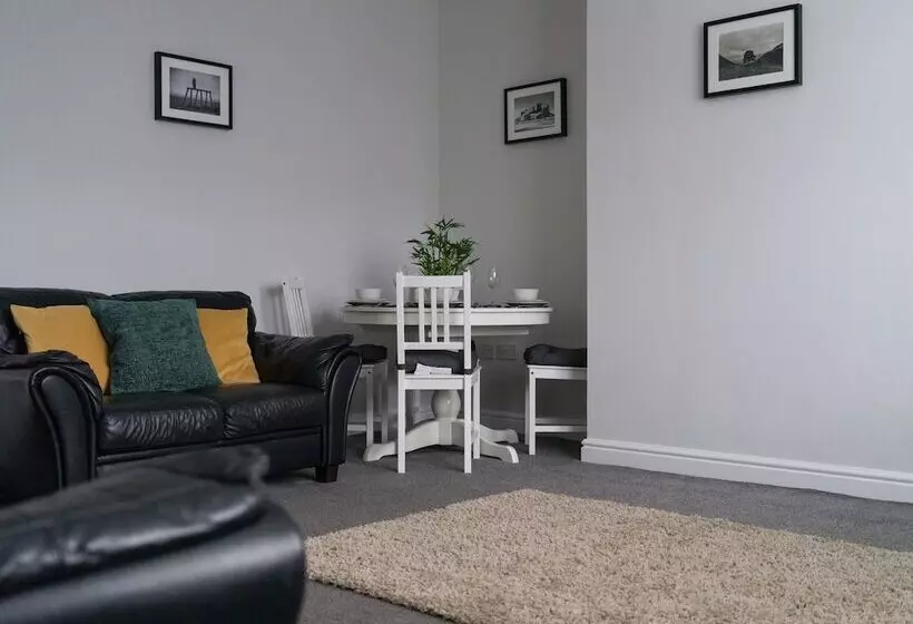 Residenssi Hawthorn House   2bedroom Ashington Northumberland