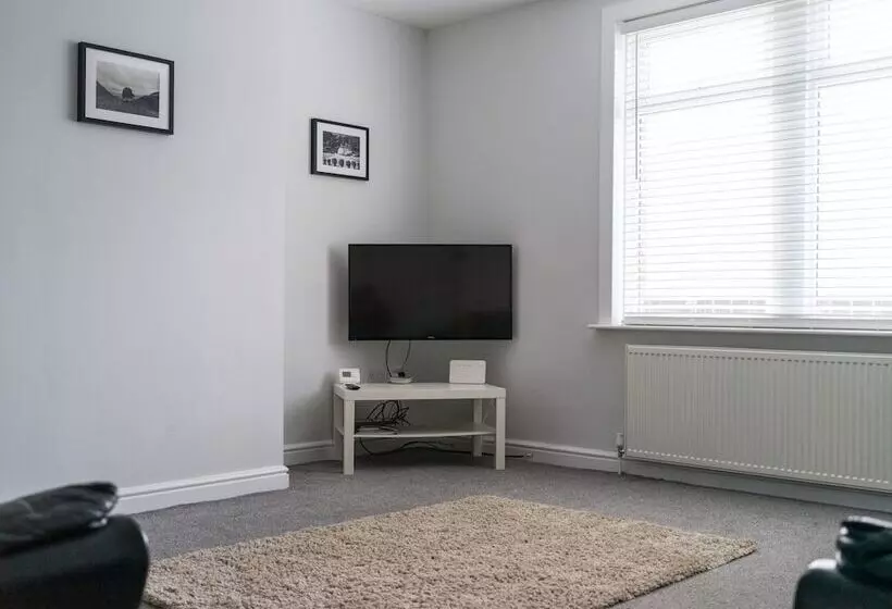 Residenssi Hawthorn House   2bedroom Ashington Northumberland