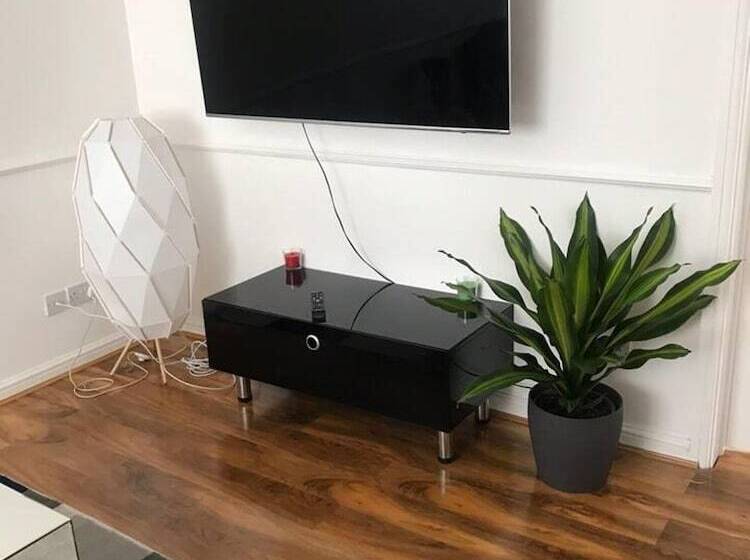 Residentie Stunning 5 Bed House In Erith, Greater London