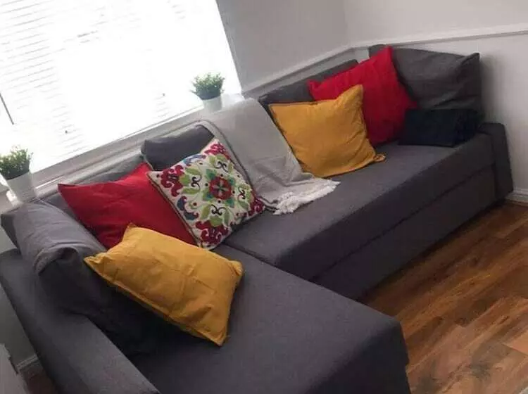 レジデンス Stunning 5 Bed House In Erith, Greater London