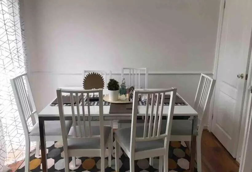 レジデンス Stunning 5 Bed House In Erith, Greater London