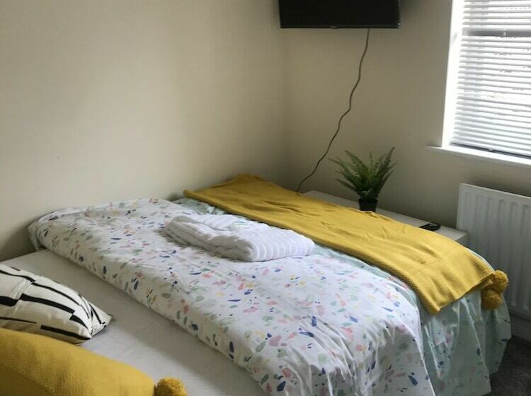 Residentie Stunning 5 Bed House In Erith, Greater London