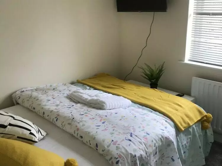 レジデンス Stunning 5 Bed House In Erith, Greater London