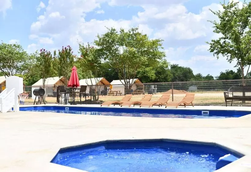 Son S Rio Cibolo   Glamping Cabin H