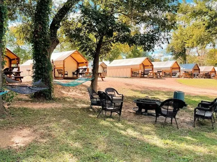 Son S River Ranch Glamping Cabin 4