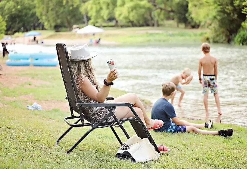 Son S River Ranch Glamping Cabin 9