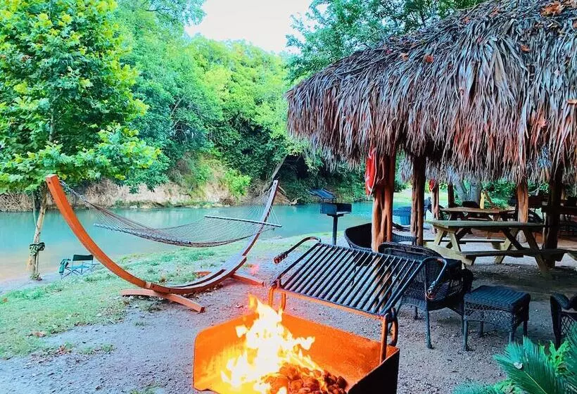 Son S River Ranch Glamping Cabin 9