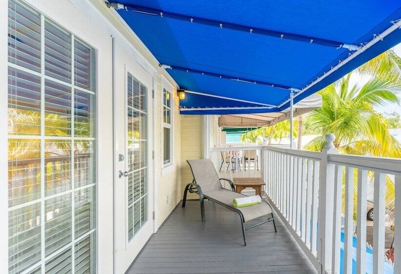 A Place In Paradise By Avantstay Key West Walkable W/ Shared Pool Week Long Stays Only