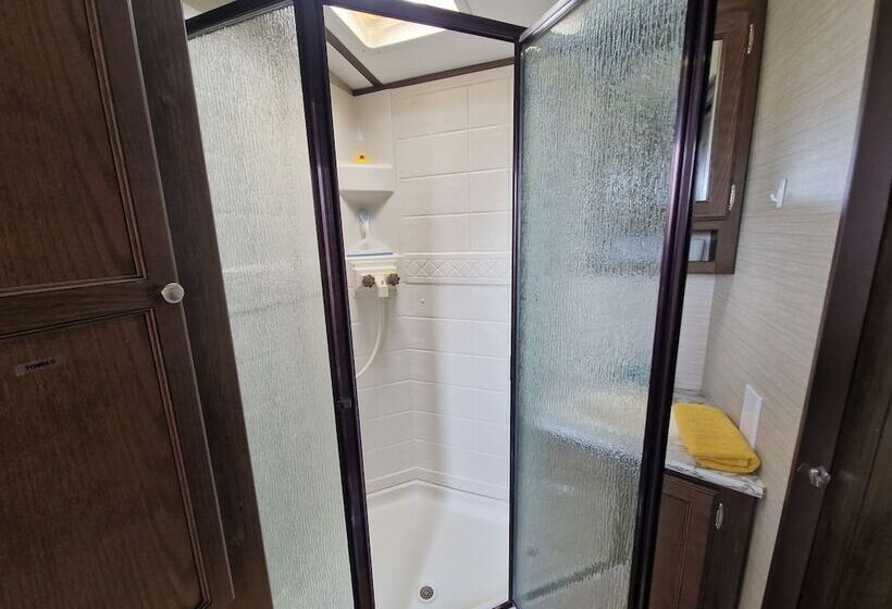 American Rv Dog Friendly Peaceful Location