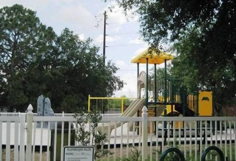 Charming Home With Private Pool And Electric Fire Place! #4bc110