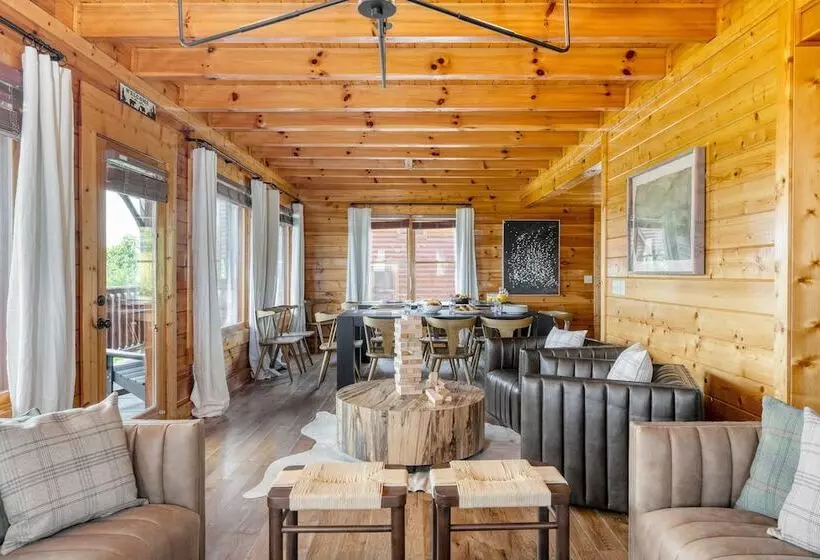 Delmont By Avantstay Sleeps 20! Expansive Views In A Cabin Community