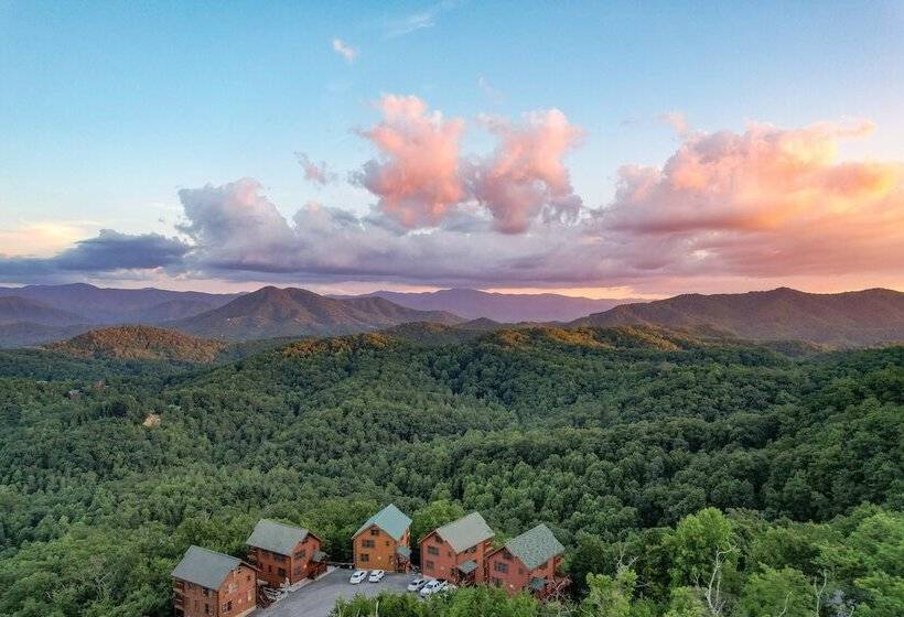 Delmont By Avantstay Sleeps 20! Expansive Views In A Cabin Community