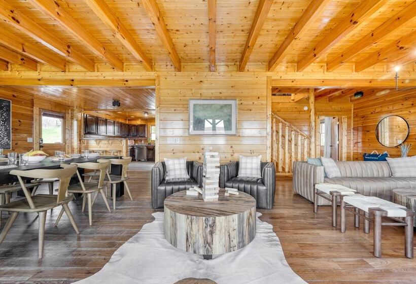 Delmont By Avantstay Sleeps 20! Expansive Views In A Cabin Community