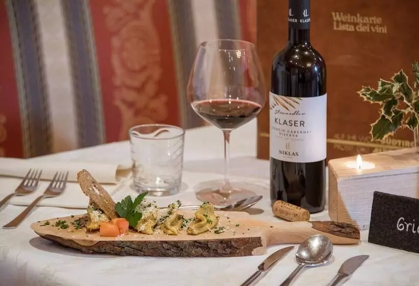 簡易ホテル Naturhotel Waldheim