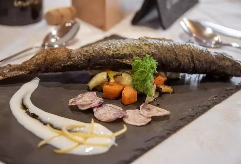 簡易ホテル Naturhotel Waldheim