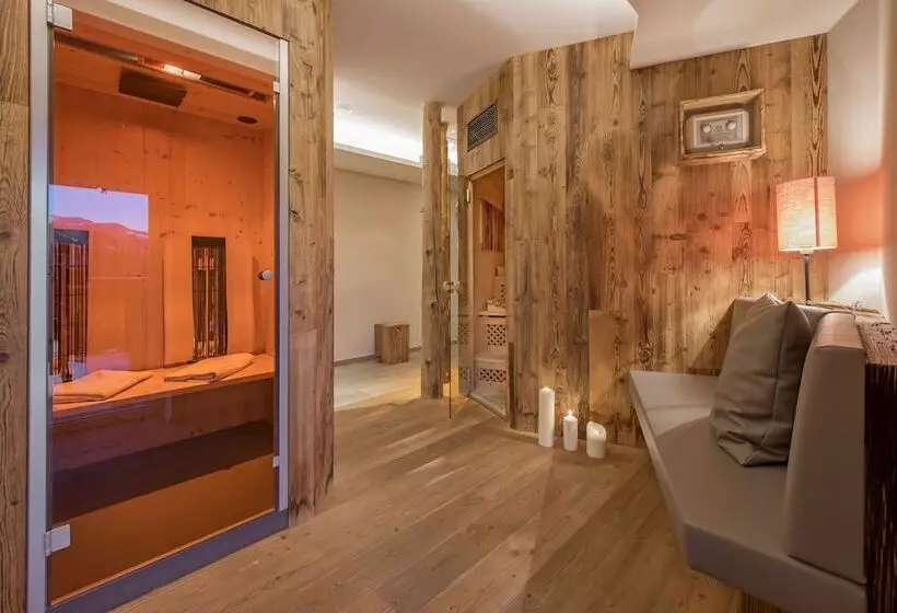 簡易ホテル Naturhotel Waldheim