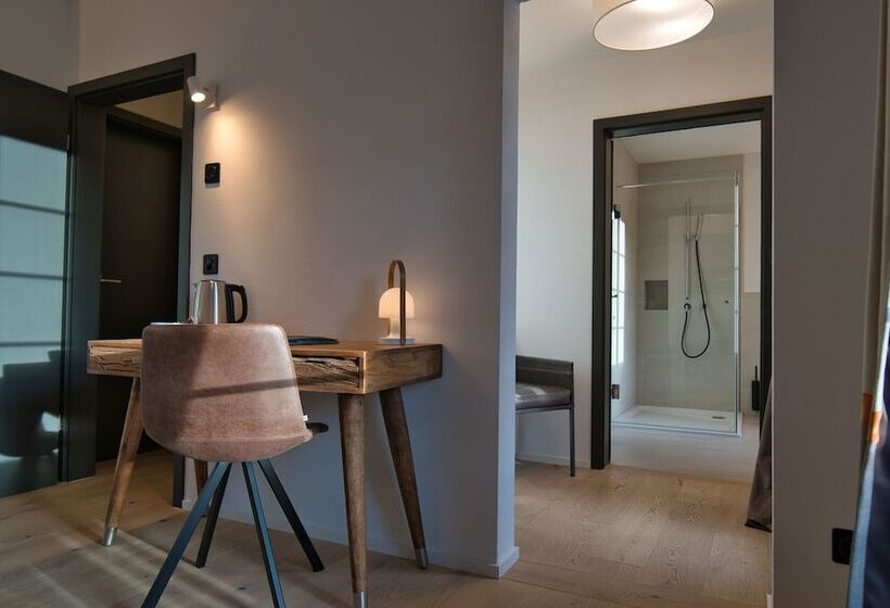 Hotel Eiger View Alpine Lodge