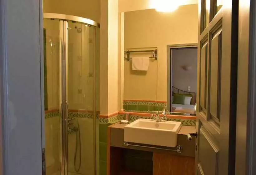 ホテル Kiriaki Guesthouse & Suites