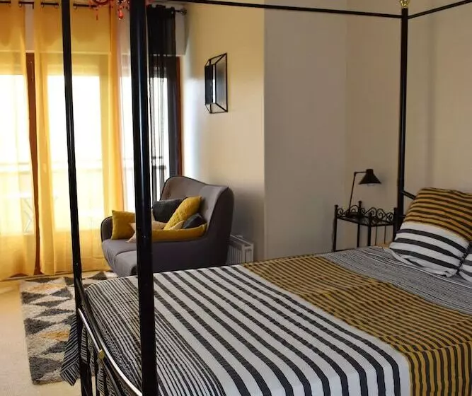 ホテル Les Remparts