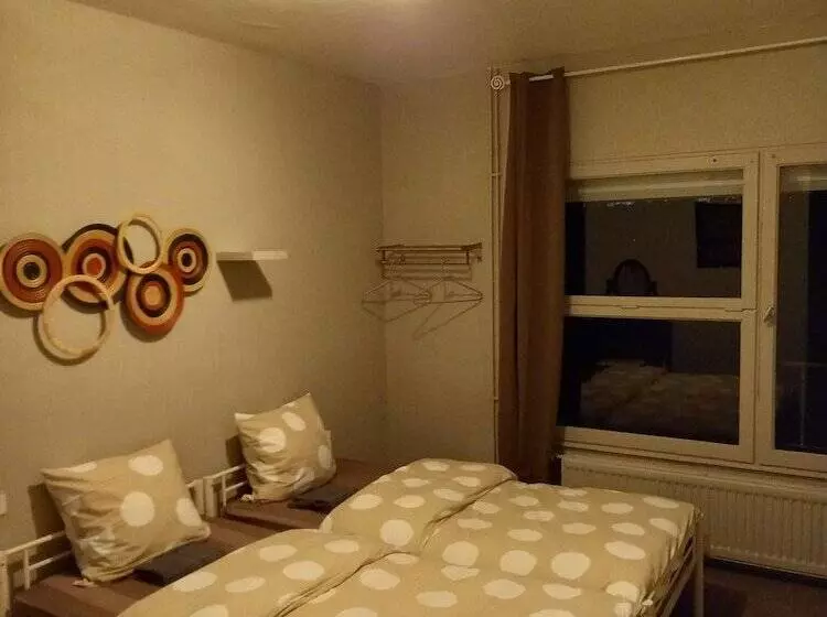 ホテル Les Remparts