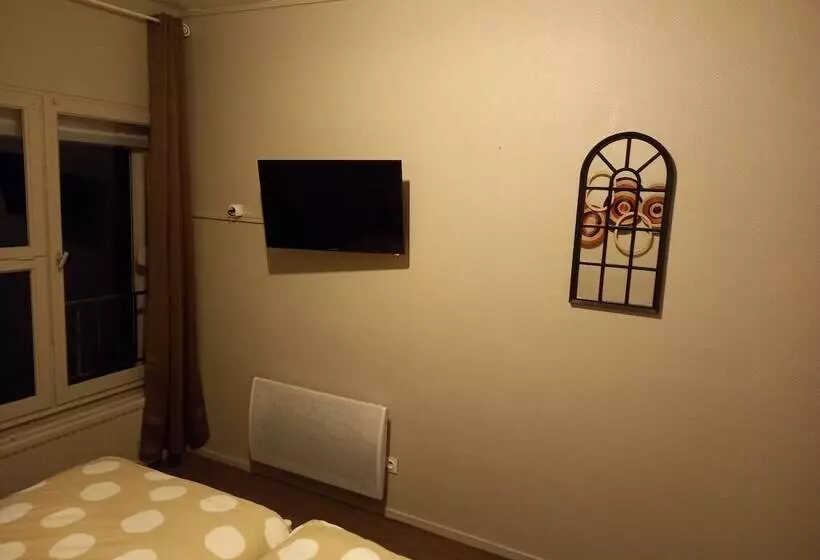 ホテル Les Remparts