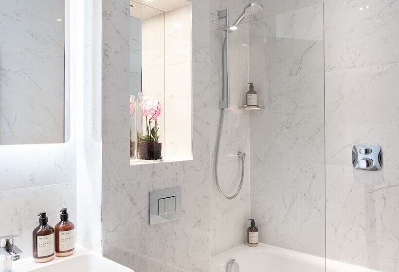 هتل The Selwyn, Richmond