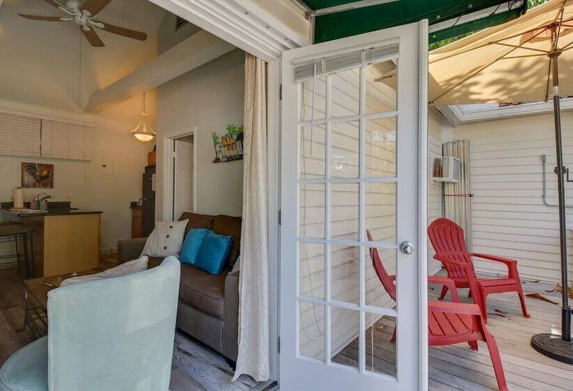 Ibis By Avantstay Close To Duval Street W/ Shared Pool Month Long Stays Only