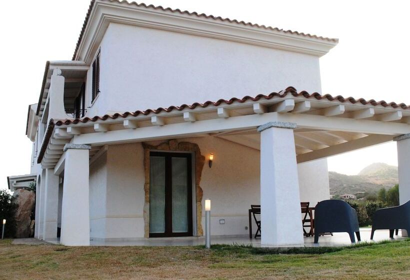 펜션 San Teodoro Exclusive Villas