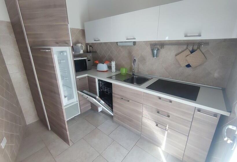 펜션 San Teodoro Exclusive Villas