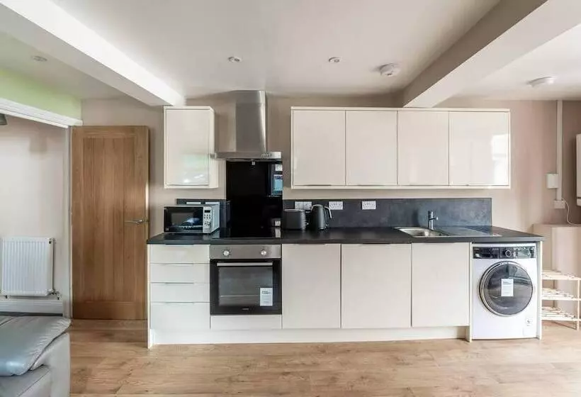 レジデンス Beautiful 2 Bed House In Egremont Milo S Place