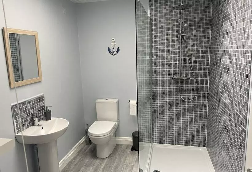 Residenssi Beautiful 3 Bed House In Sunny Killough Down