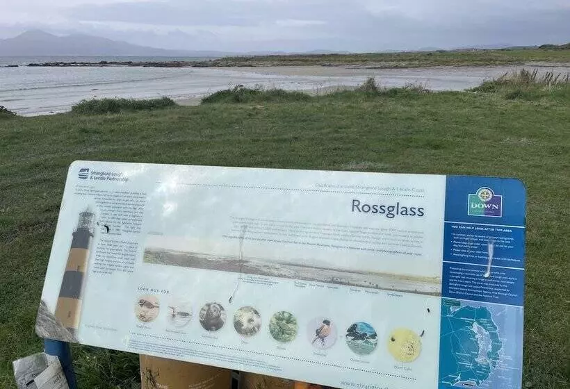 Residenssi Beautiful 3 Bed House In Sunny Killough Down