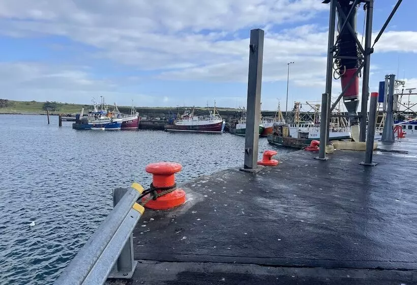 Residenssi Beautiful 3 Bed House In Sunny Killough Down