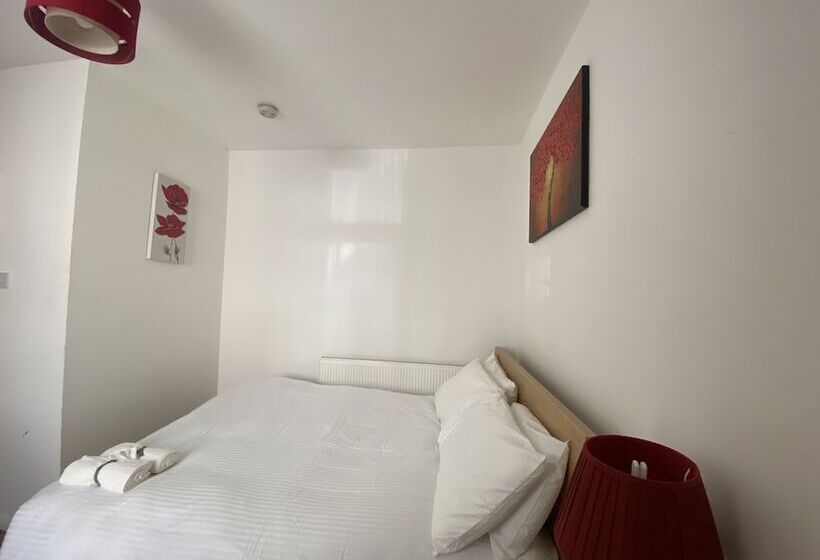 اقامتگاه Lovely And Cosy House In Cardiff, South Wales