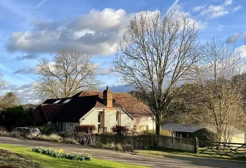 Residenssi Luxury Chilterns Hideaway, Easy Access To London