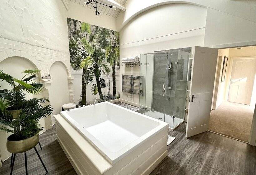 住所  Luxury Chilterns Hideaway, Easy Access To London