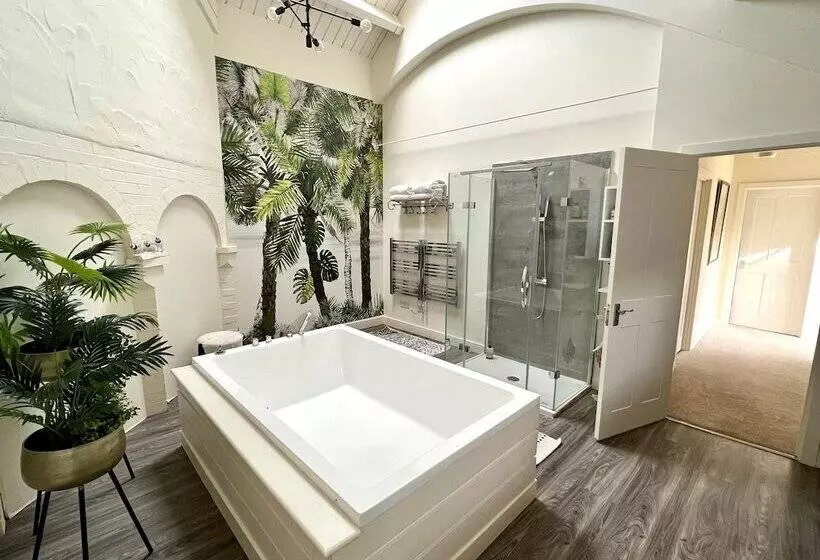 Residenssi Luxury Chilterns Hideaway, Easy Access To London