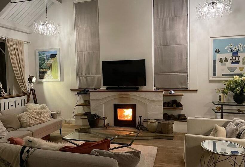 住所  Luxury Chilterns Hideaway, Easy Access To London