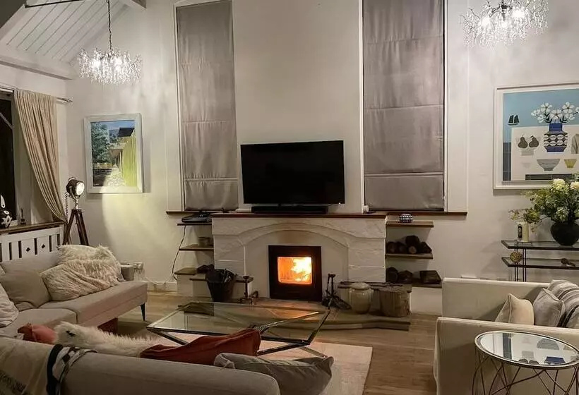 Residenssi Luxury Chilterns Hideaway, Easy Access To London