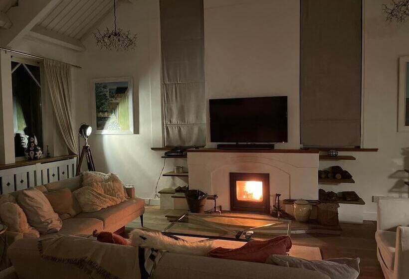 住所  Luxury Chilterns Hideaway, Easy Access To London