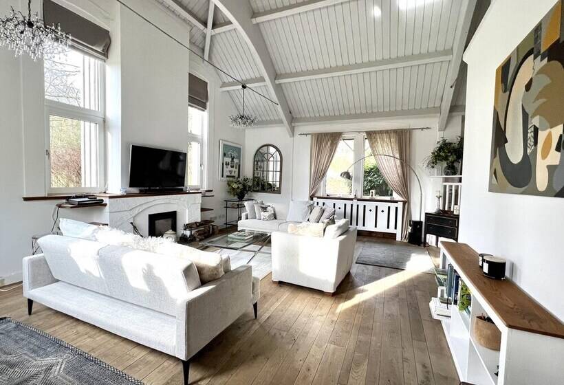 住所  Luxury Chilterns Hideaway, Easy Access To London