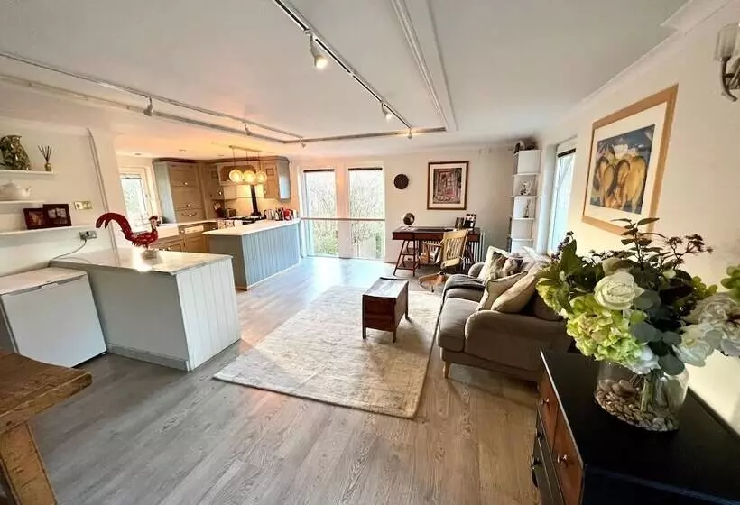 Residenssi Luxury Chilterns Hideaway, Easy Access To London